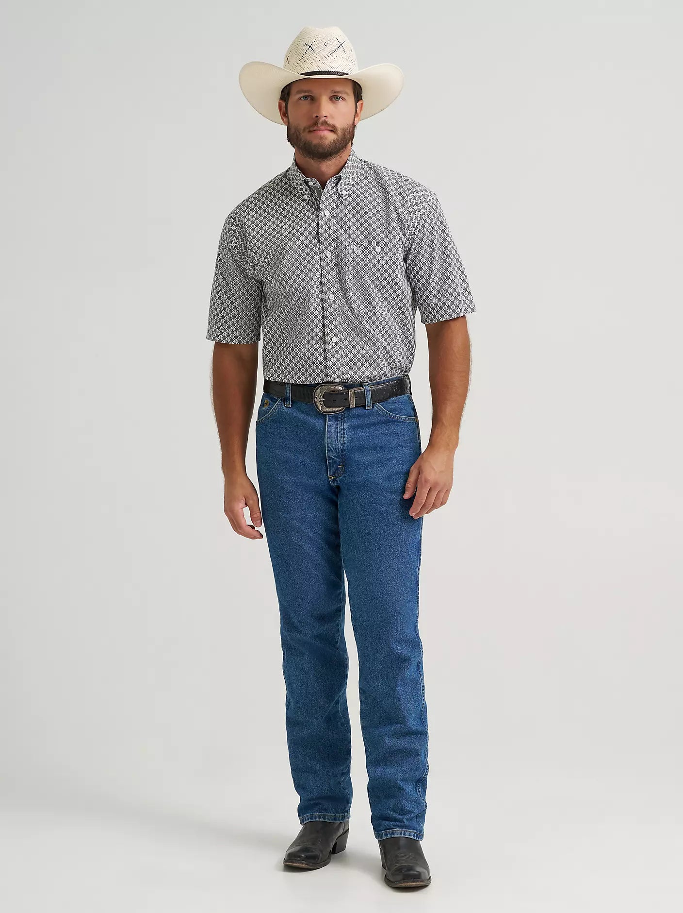 Wrangler Men - George Strait Short Sleeve (Grey Medallions) 112379058