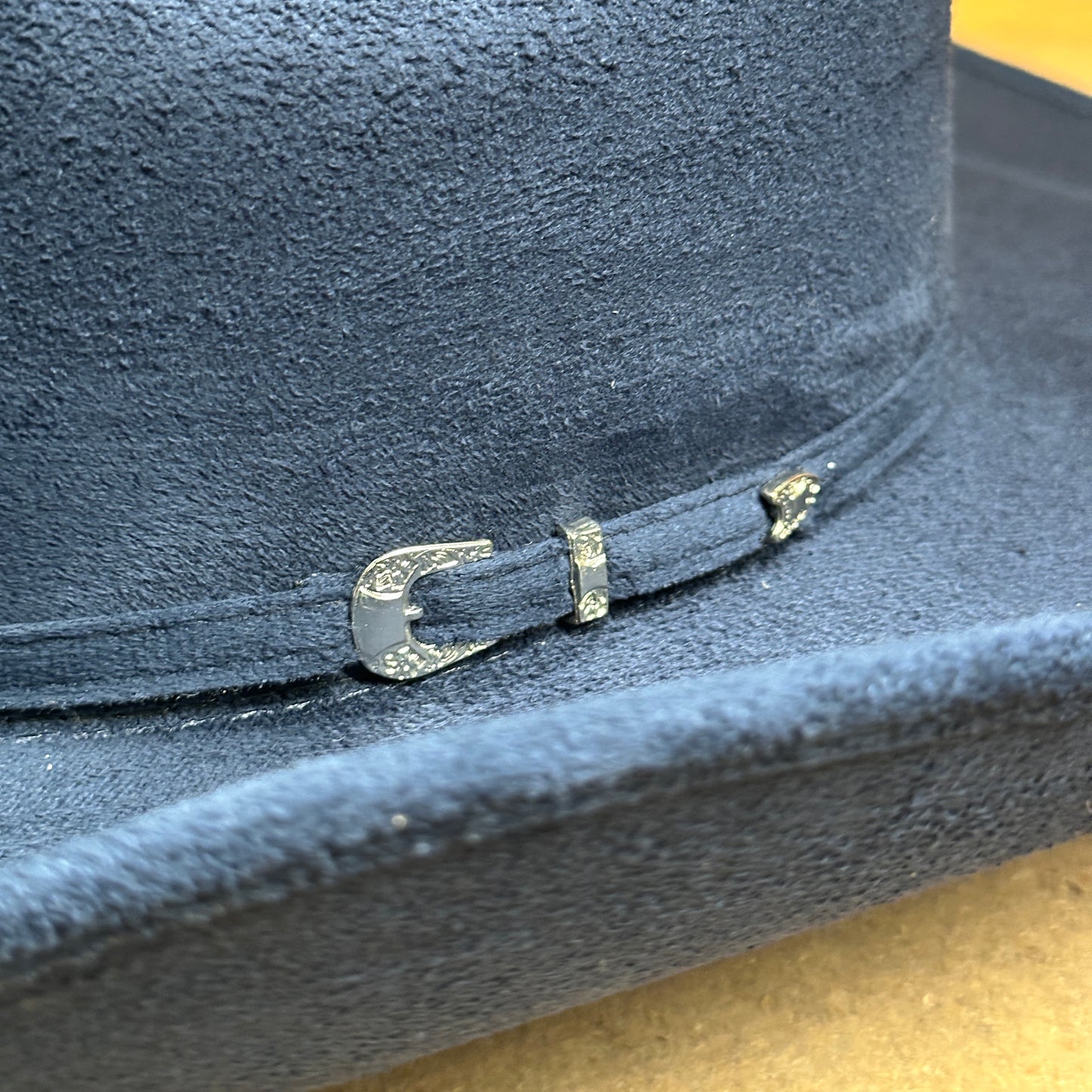Summit - Suede Silverton Hat (Black)