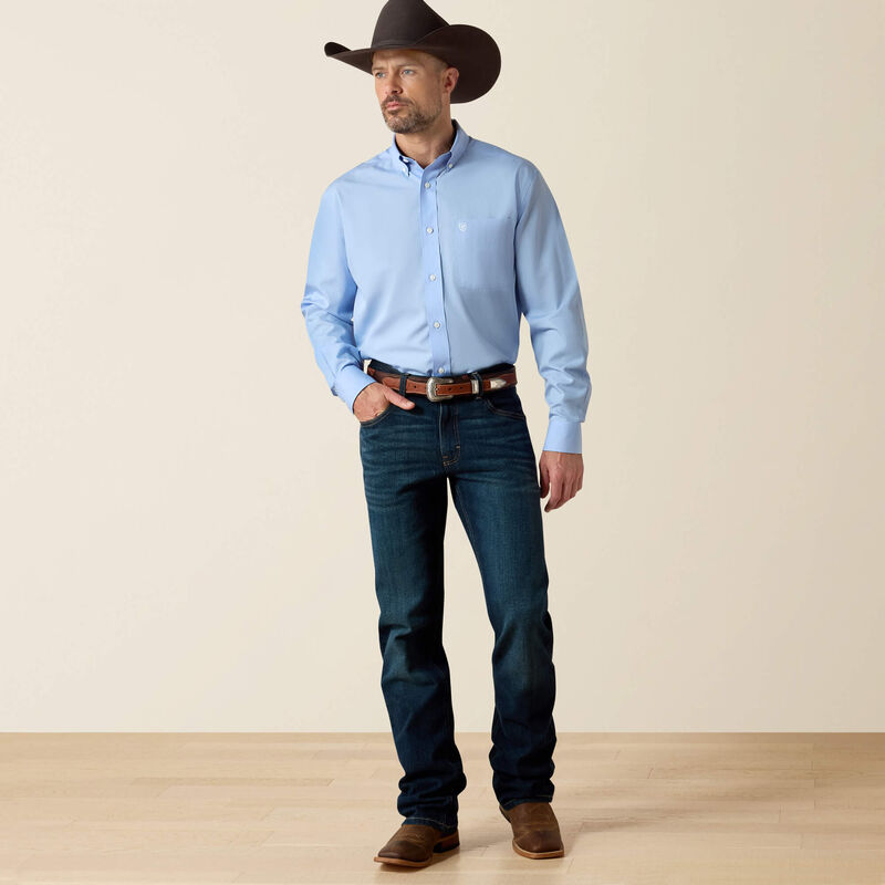 Ariat Men - Wrinkle Free Solid Classic Fit Shirt (Light Blue) 10020329