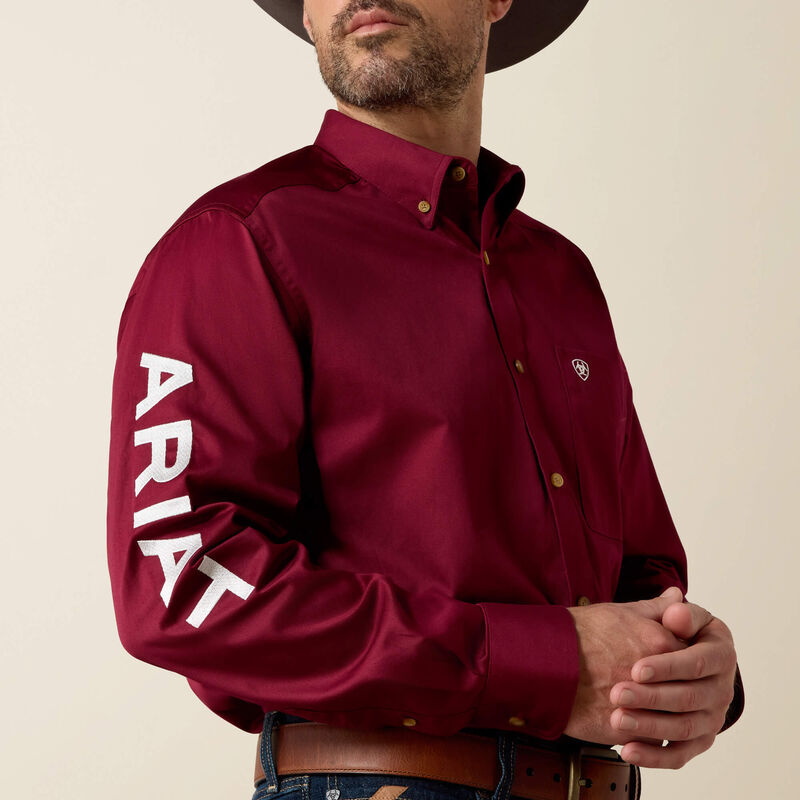 Ariat Men - Team Logo Twill Classic Fit Shirt (Burgundy) 10027995