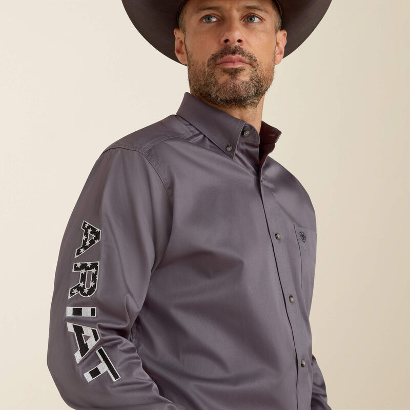 Ariat Men - Team Logo Twill Classic Fit Shirt (Quiet Shade USA) 10037479