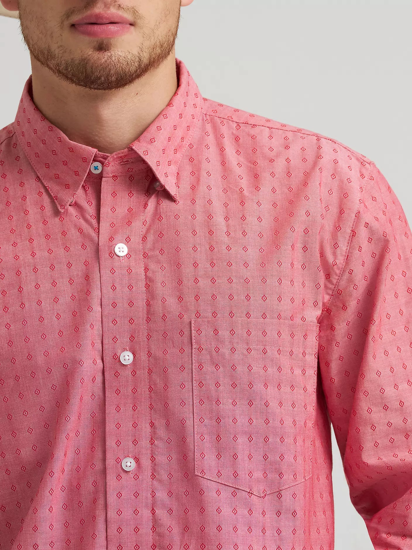 Wrangler Men - Cody Johnson Button Down (Flat Red Dobby) 112374464