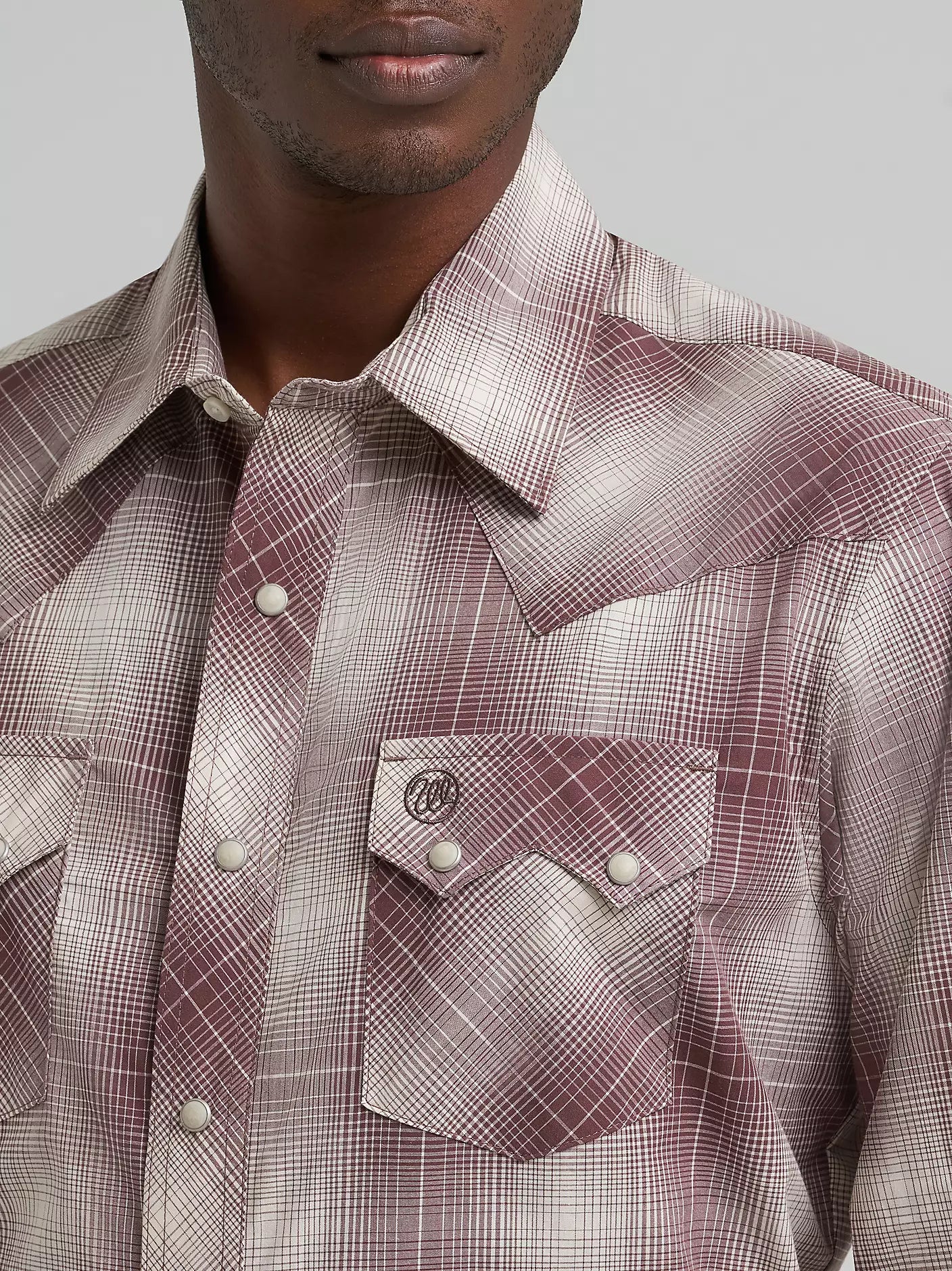 Wrangler Men - Retro Snap Shirt (Mahogany) 112374733