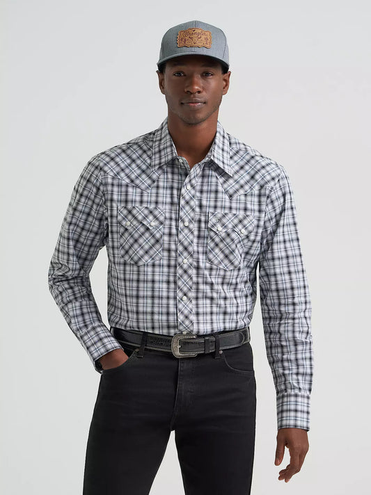 Wrangler Men - Retro Snap Shirt (Pine Black) 112374743