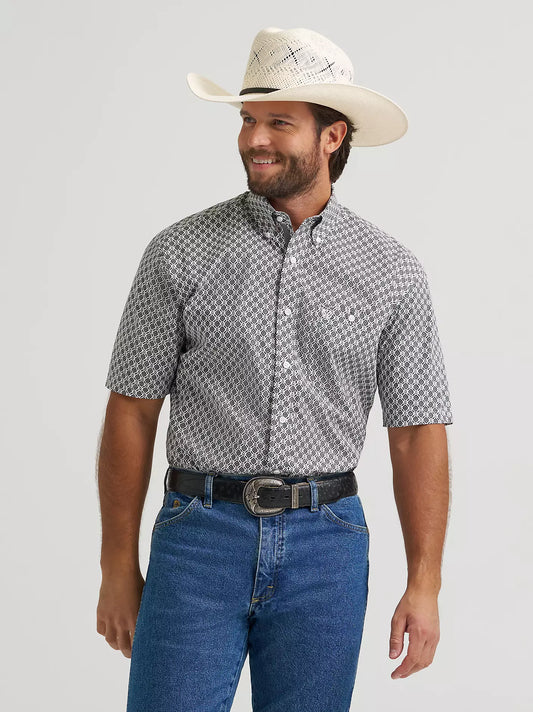 Wrangler Men - George Strait Short Sleeve (Grey Medallions) 112379058