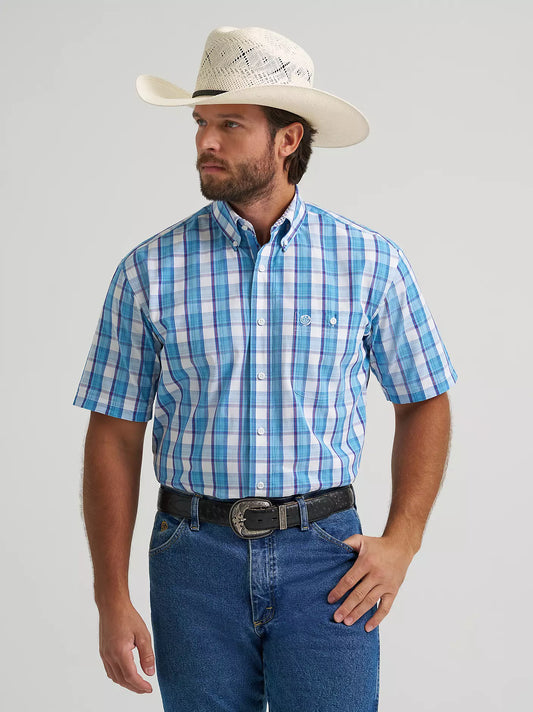 Wrangler Men - George Strait Short Sleeve (Big Blue Plaid) 112379060
