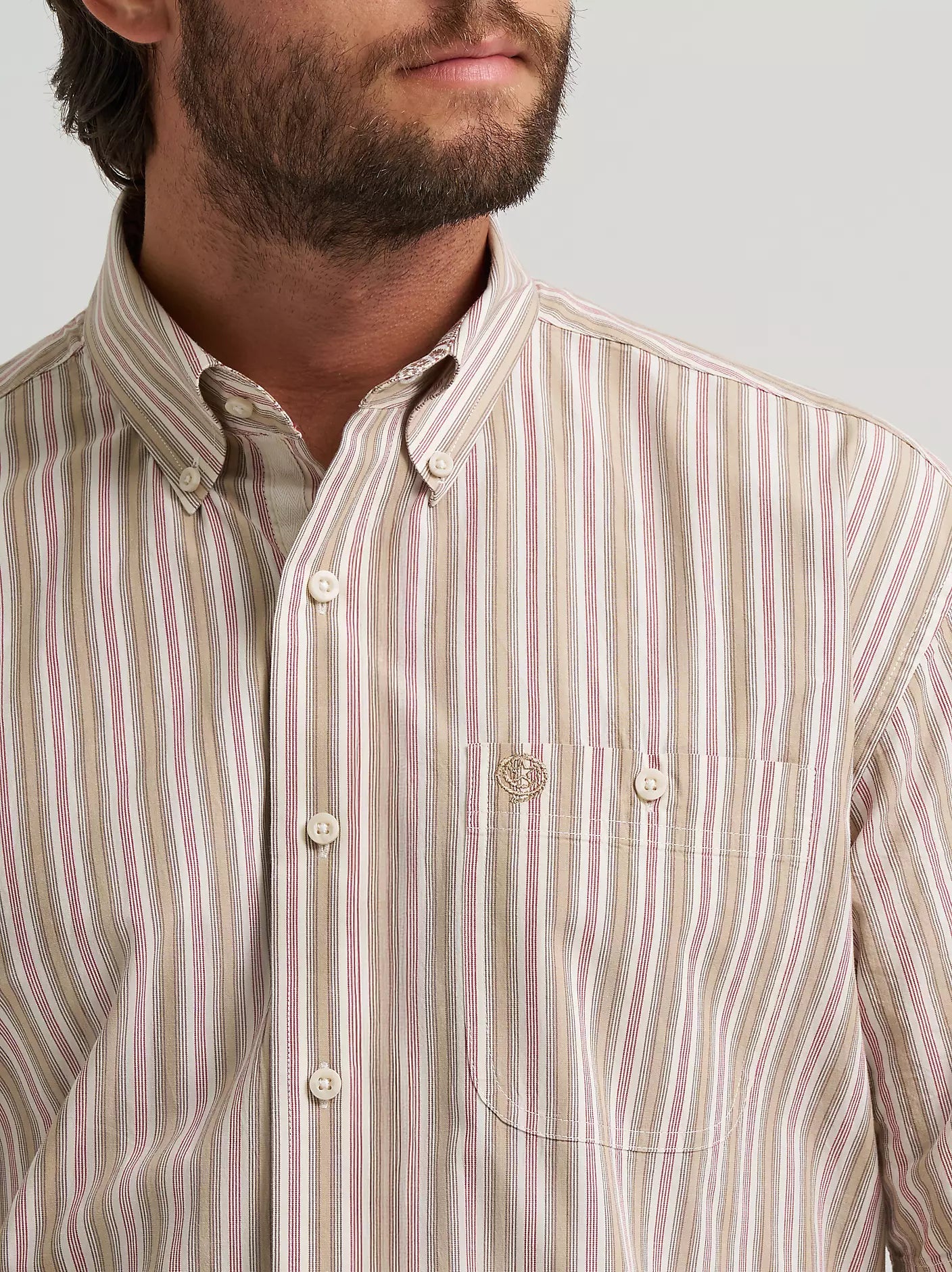 Wrangler Men - George Strait Short Sleeve (Sand Stripes) 112379066