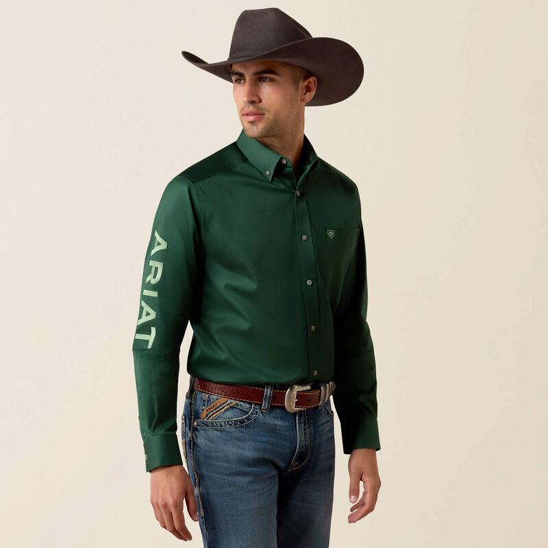 Ariat Men - Team Logo Twill Classic Fit Shirt (Pineneedle Green) 10079291