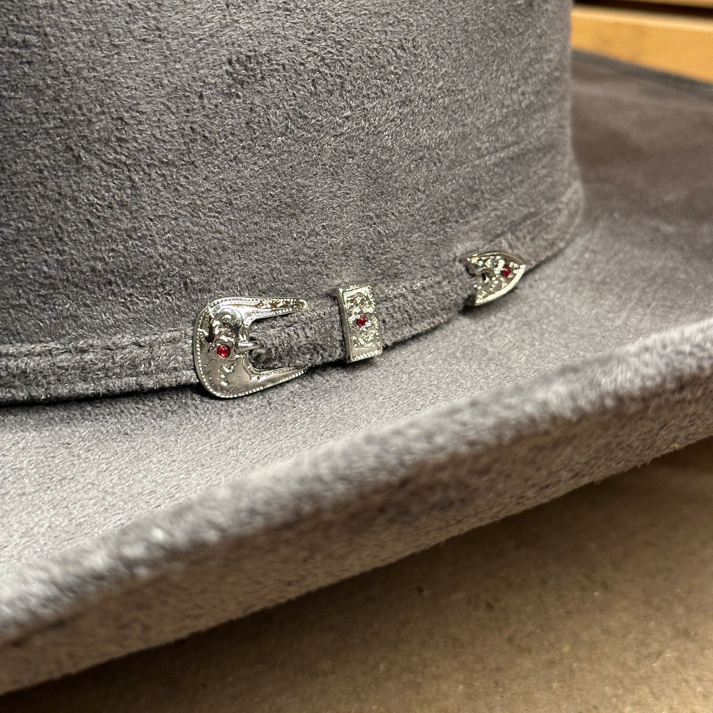 Summit - Suede Silverton Hat (Black)