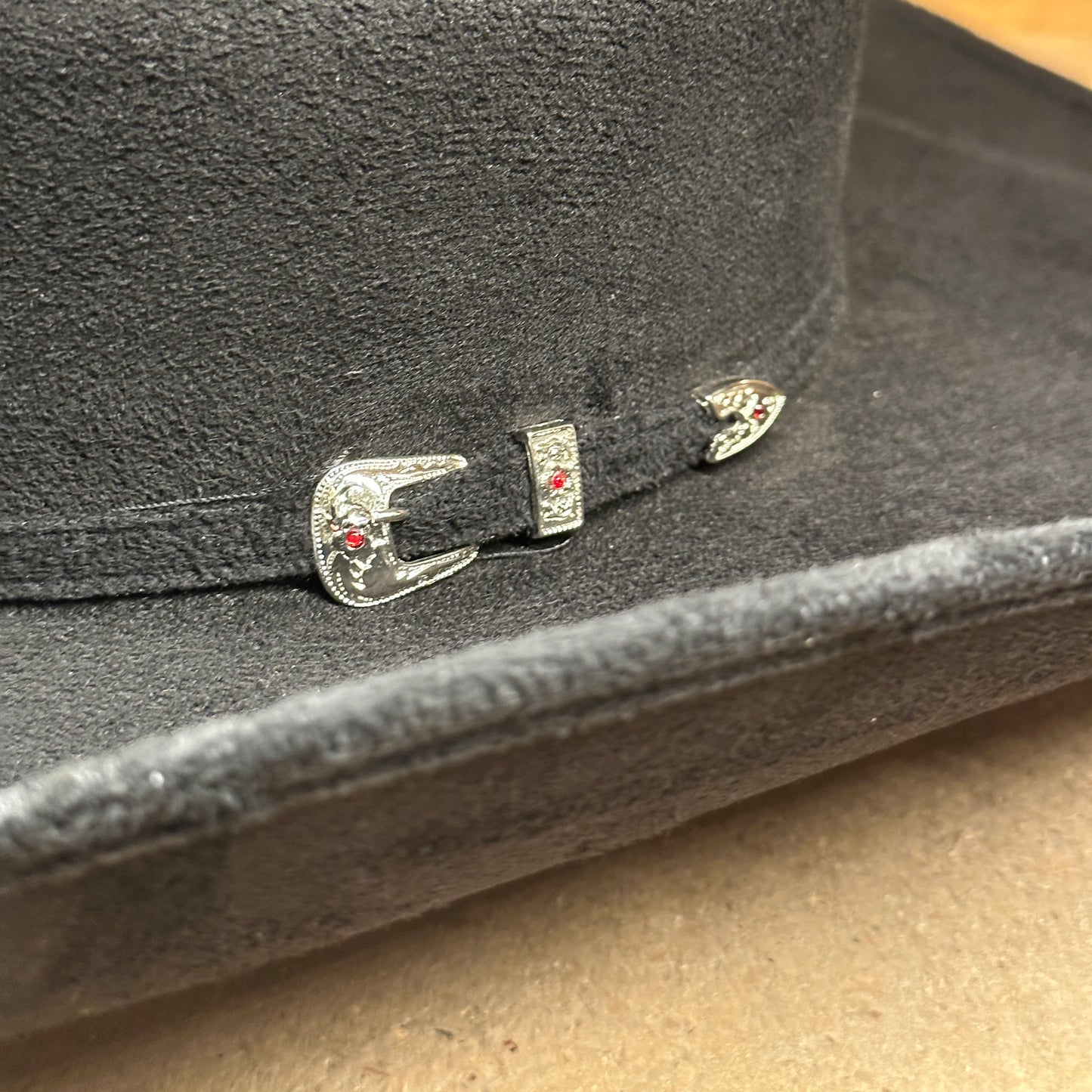 Summit - Suede Silverton Hat (Black)