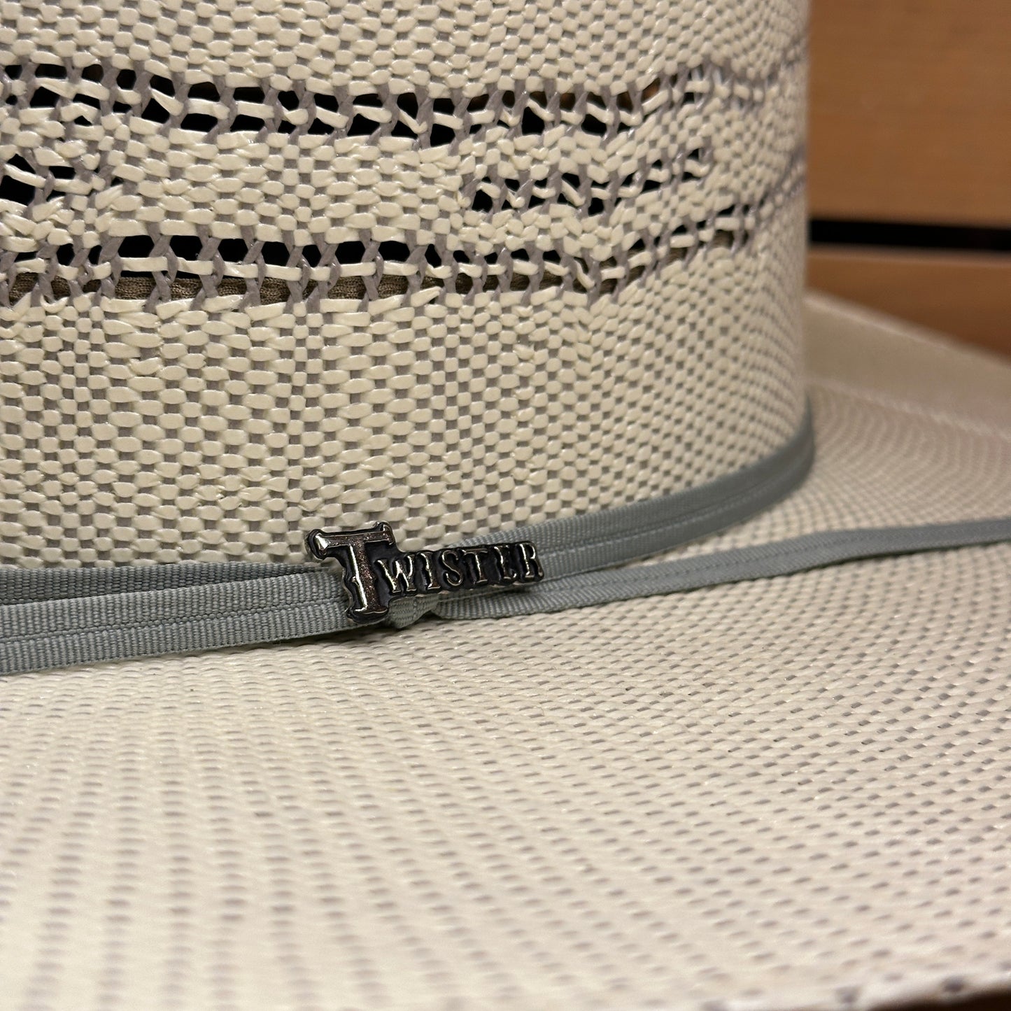 Twister - Bangora Grey (OPEN CROWN) T71861