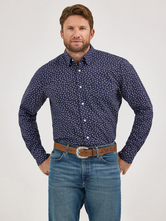 Wrangler Men - Cody Johnson Button Down (Navy Paisley) 112369548
