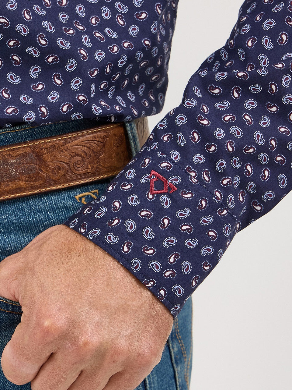 Wrangler Men - Cody Johnson Button Down (Navy Paisley) 112369548