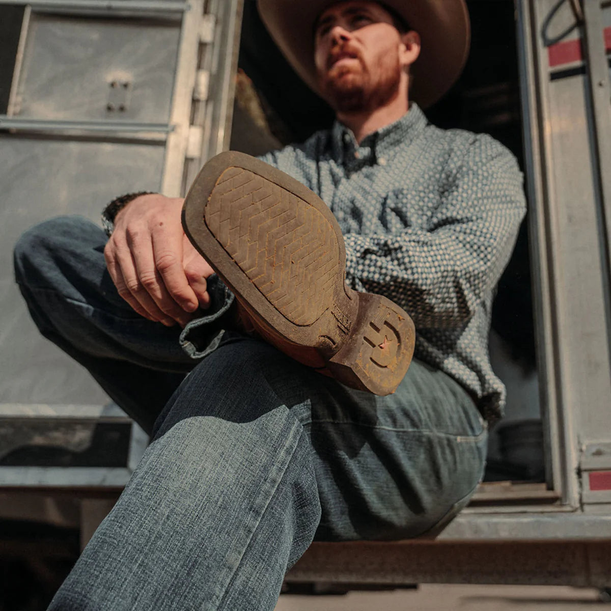 Durango Men - Shyloh Square Toe (Saddle Brown) DDB0495