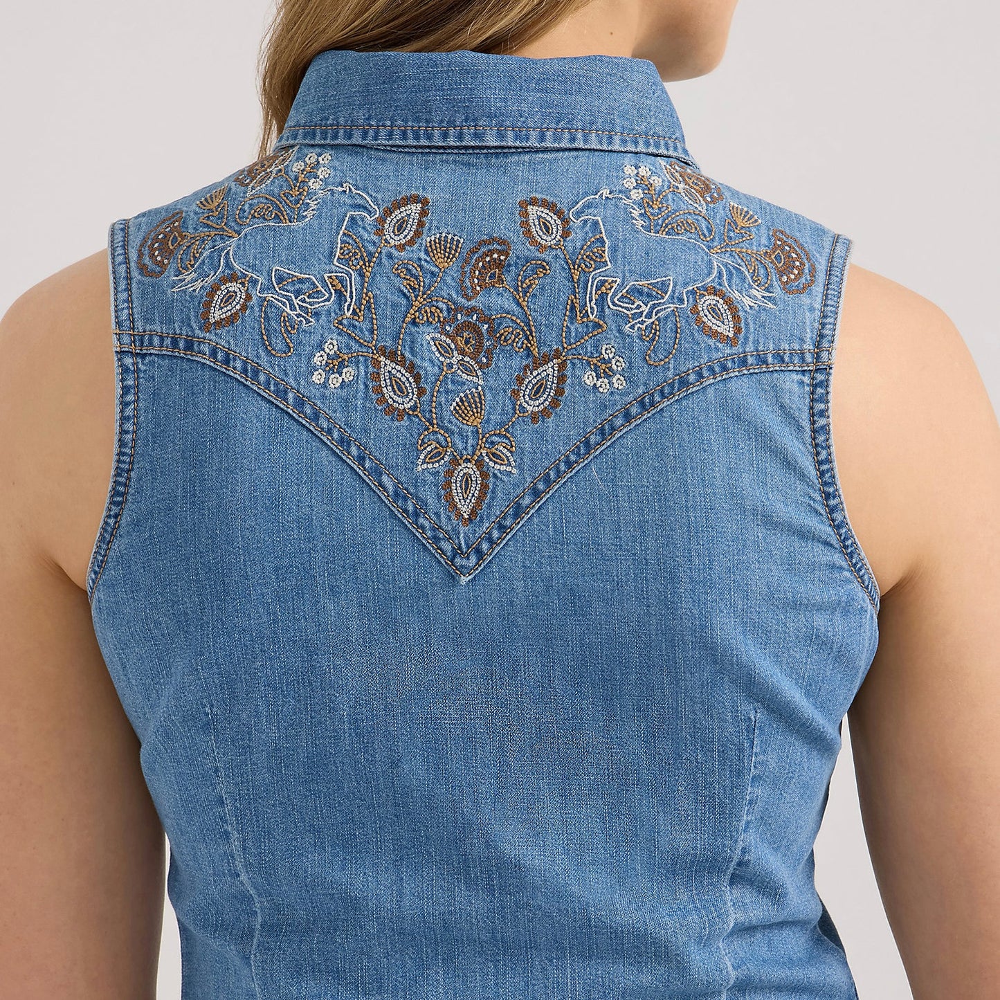 Wrangler Women - Embellished Sleeveless Shirt (Denim) 112361174