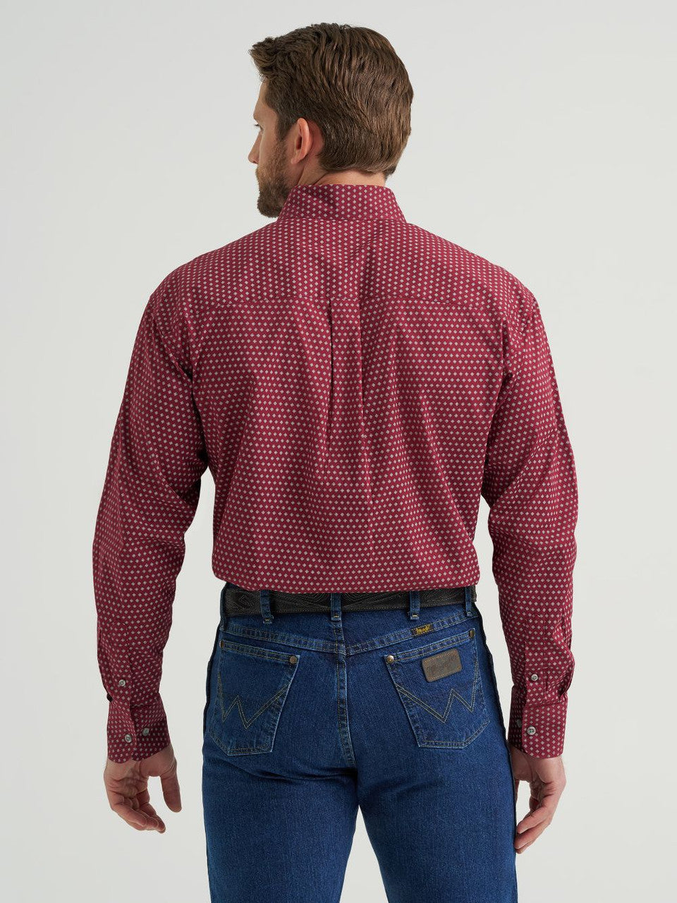 Wrangler Men - George Strait Button Down (Burgundy Dot) 112369639