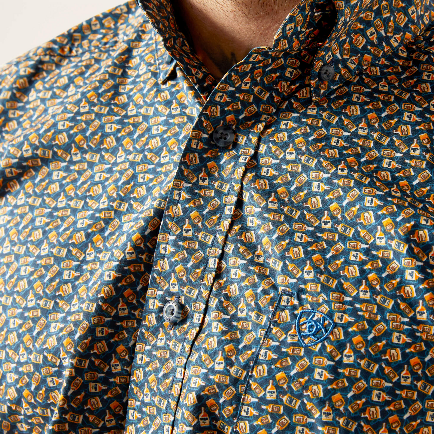 Ariat Men - Classic Fit Shirt (Moonlit Ocean Bottles) 10046526