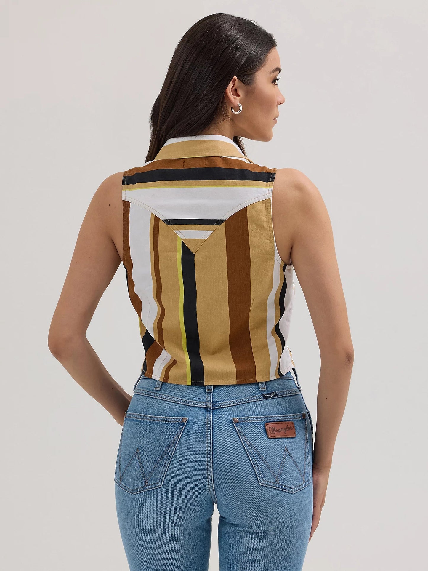 Wrangler Women - Brushpopper Western sleeveless Shirt (Tan) 112362282