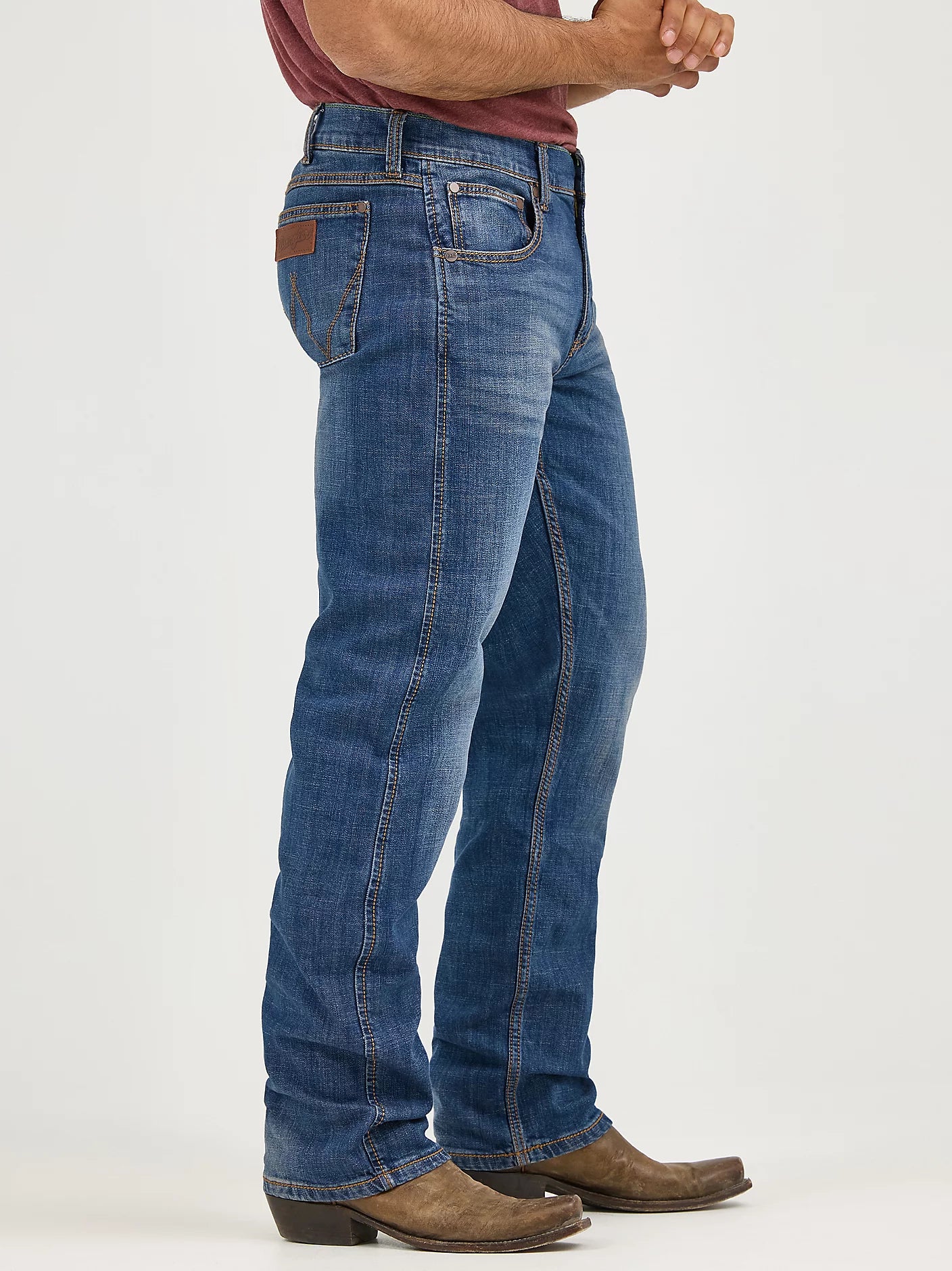 Men Wrangler - Retro Slim Fit Straight Jean (Cottonwood) 10WLT88CW